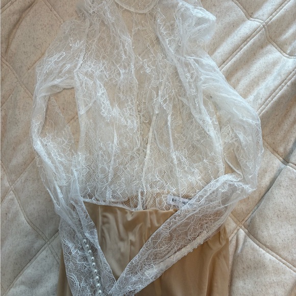 Watters Sheer Lace Top in Cream. Bridal - Picture 5 of 6